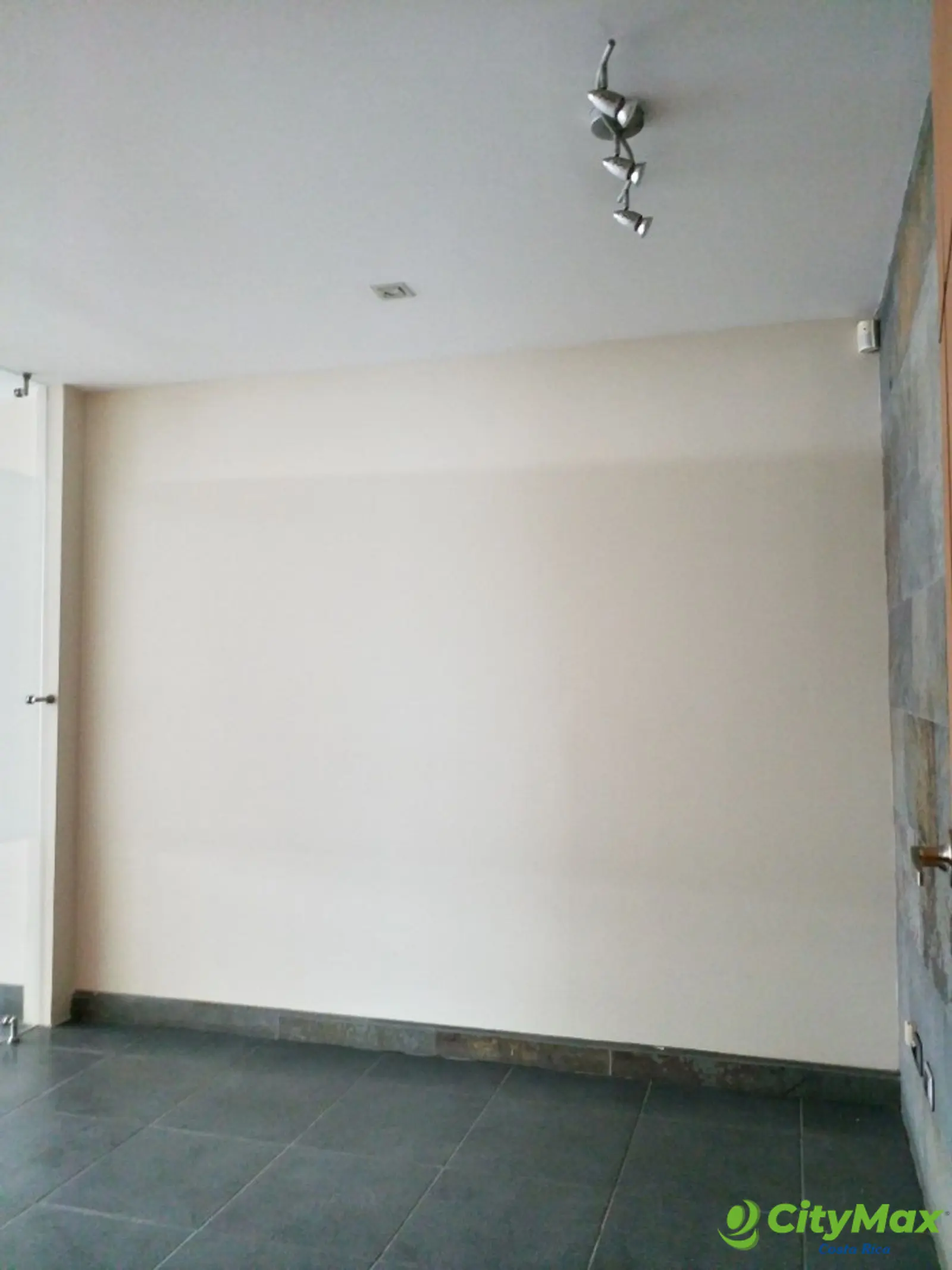 Local comercial en Alquiler Lindora Santa Ana San Jose  - foto 3