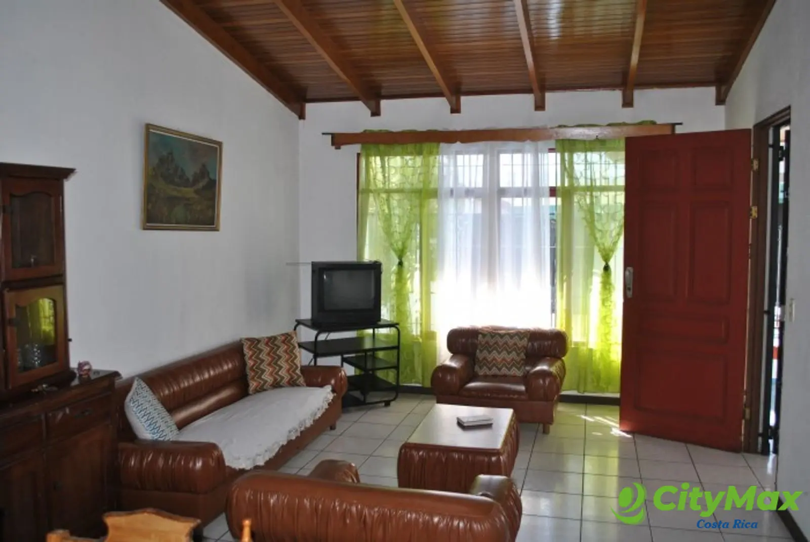 Casa en Venta en Alajuela Centro con Amplio Jardín - foto 15