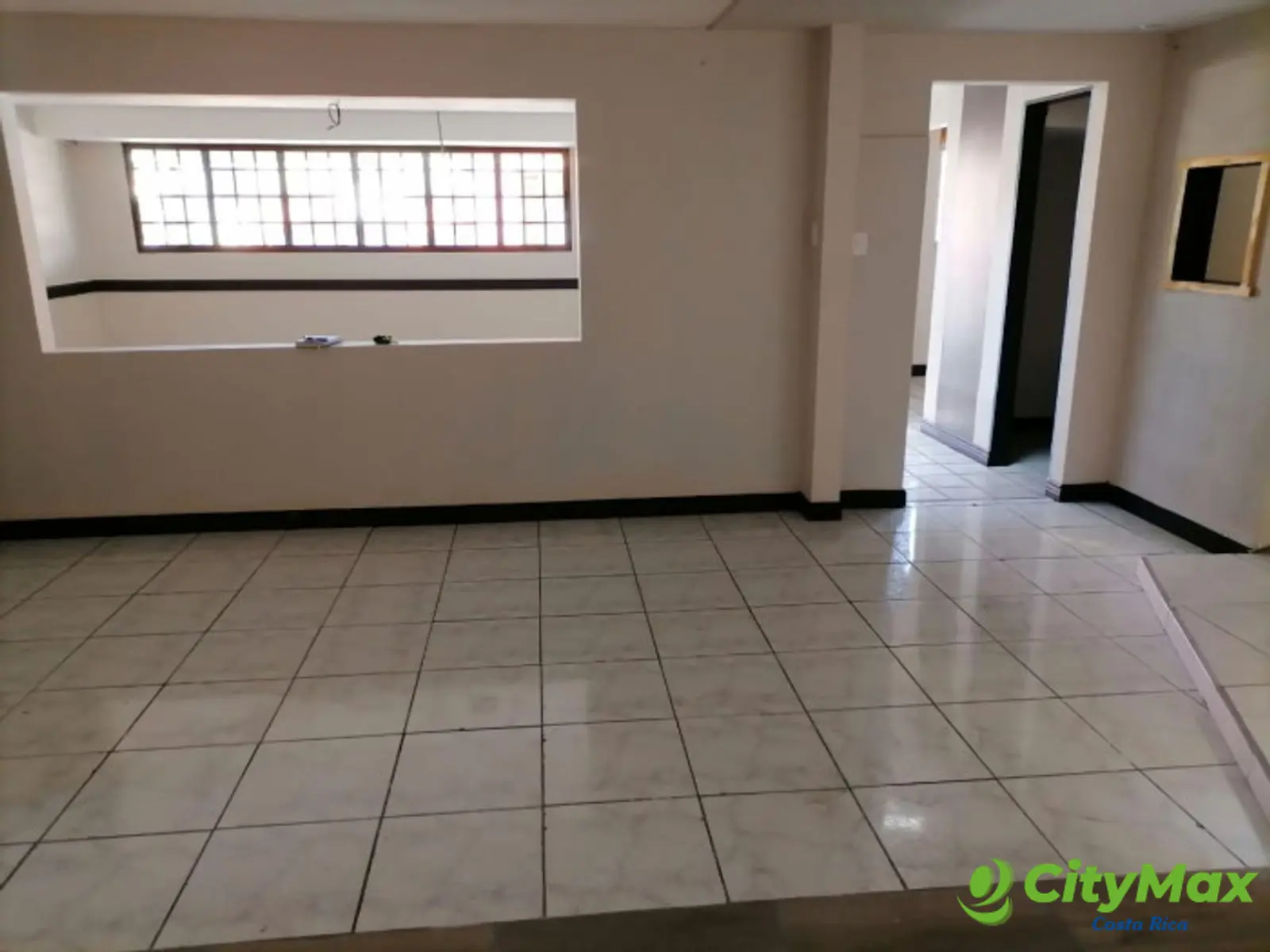 En venta local comercial y Apartamento en Heredia CR - foto 17