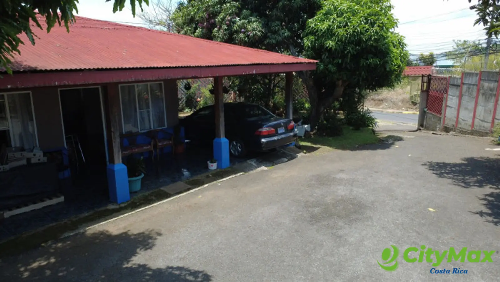 En Venta Amplia Casa En Santa Lucia De Heredia - Casa1