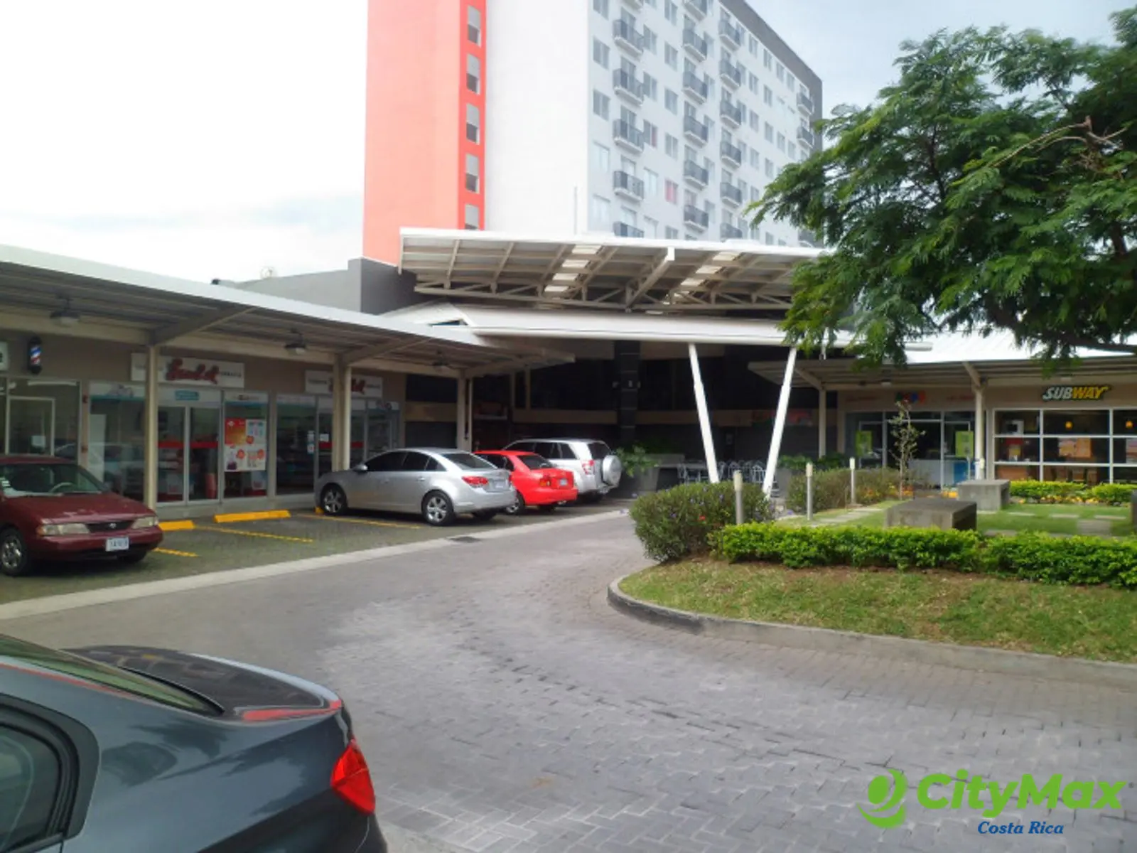 Local de mediano tamaño en Alquiler Heredia Costa Rica - foto 3