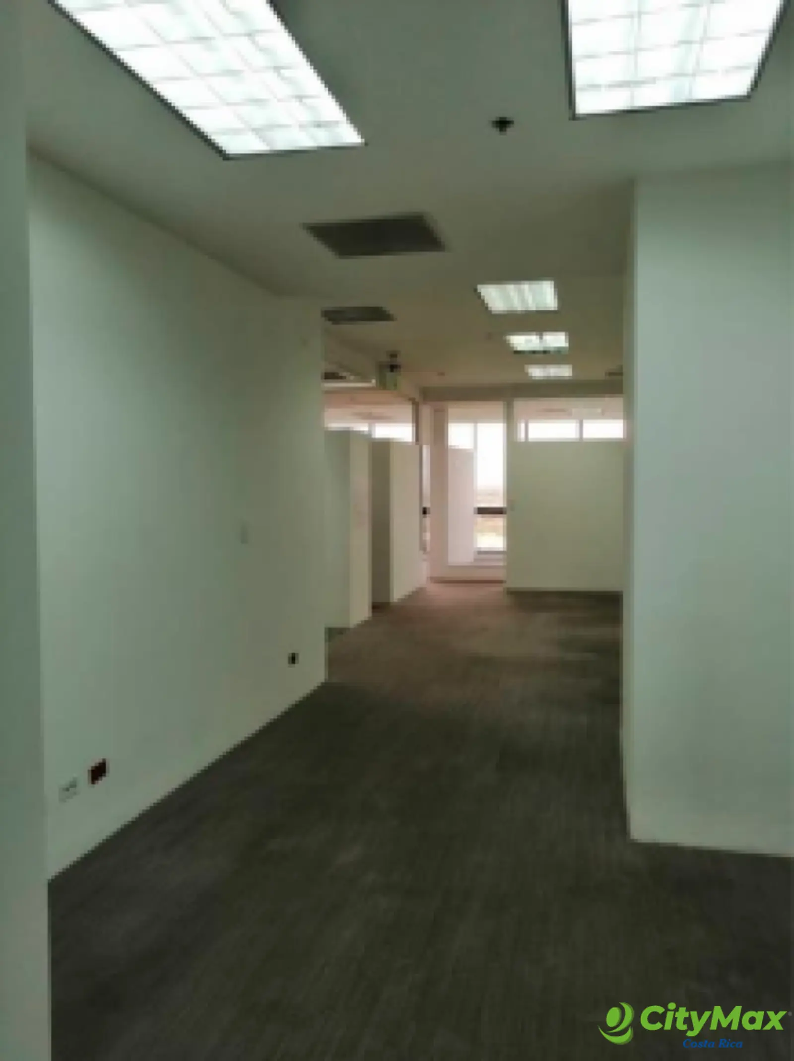 En Alquiler Oficina moderna en Santa Ana de 205.57 m² - foto 3