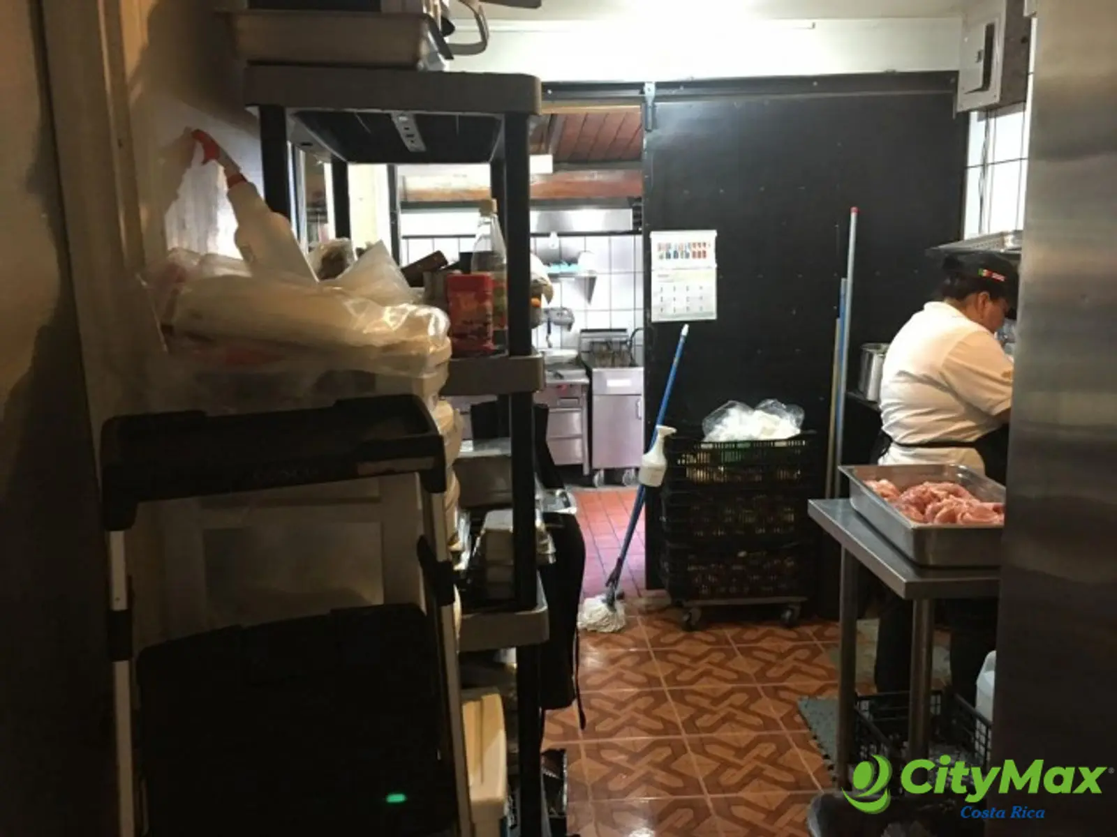 Local Comercial Esquinero en Venta en Heredia Centro - foto 4