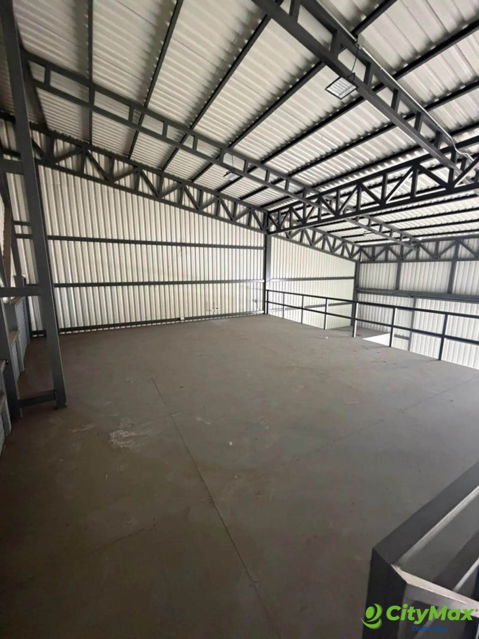 Bodega de 136m2 en renta en Radial de Belén en Heredia - foto 8