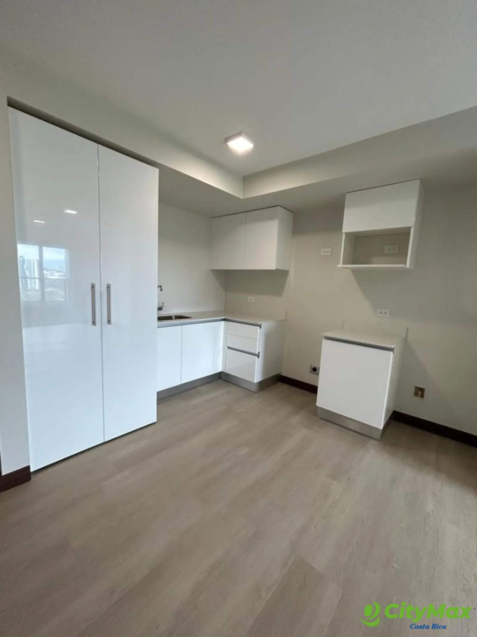 Apartamento Residencial en Venta La Uruca San José - foto 2