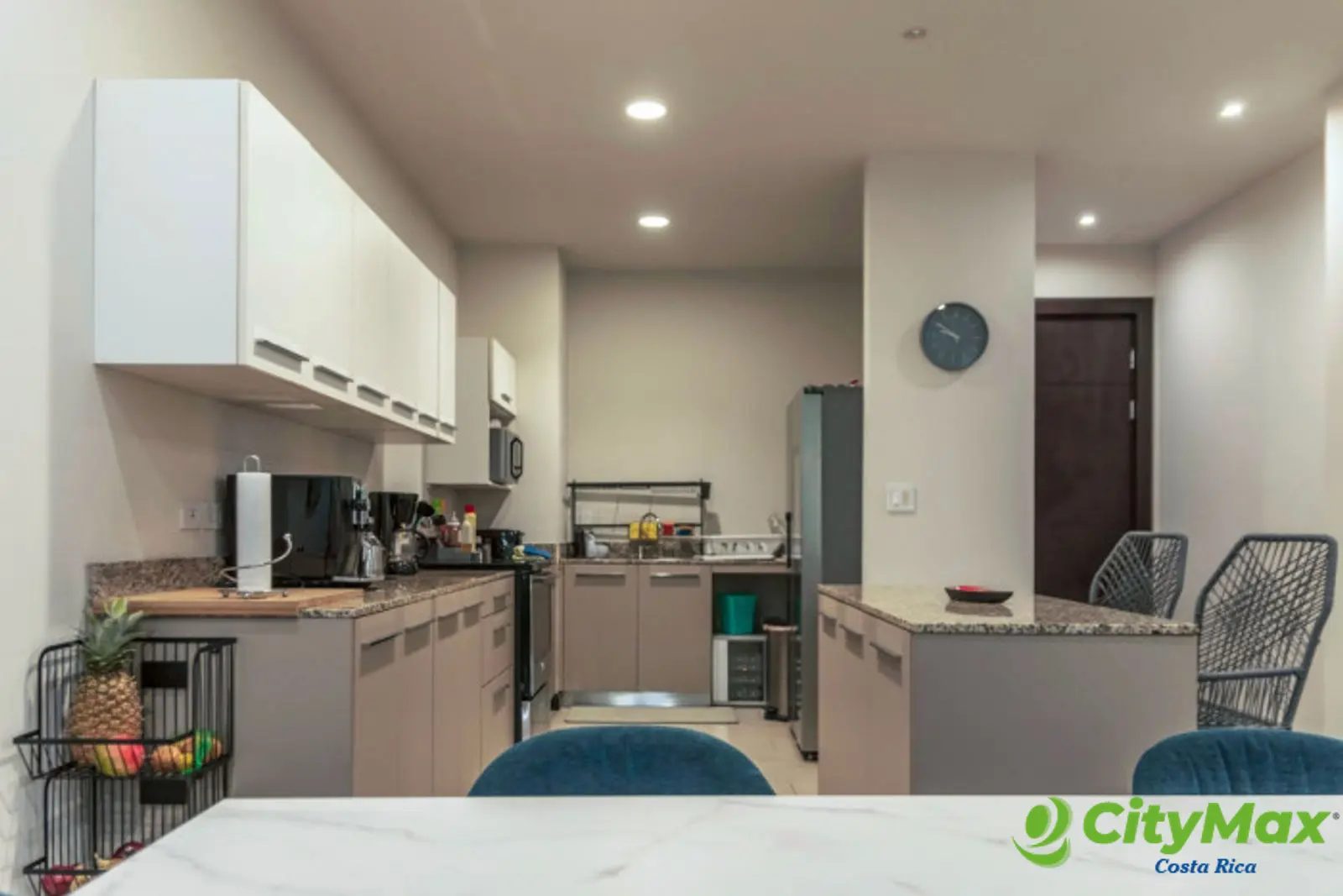Apartamento en Venta en Escazú para Residencia o renta - foto 2