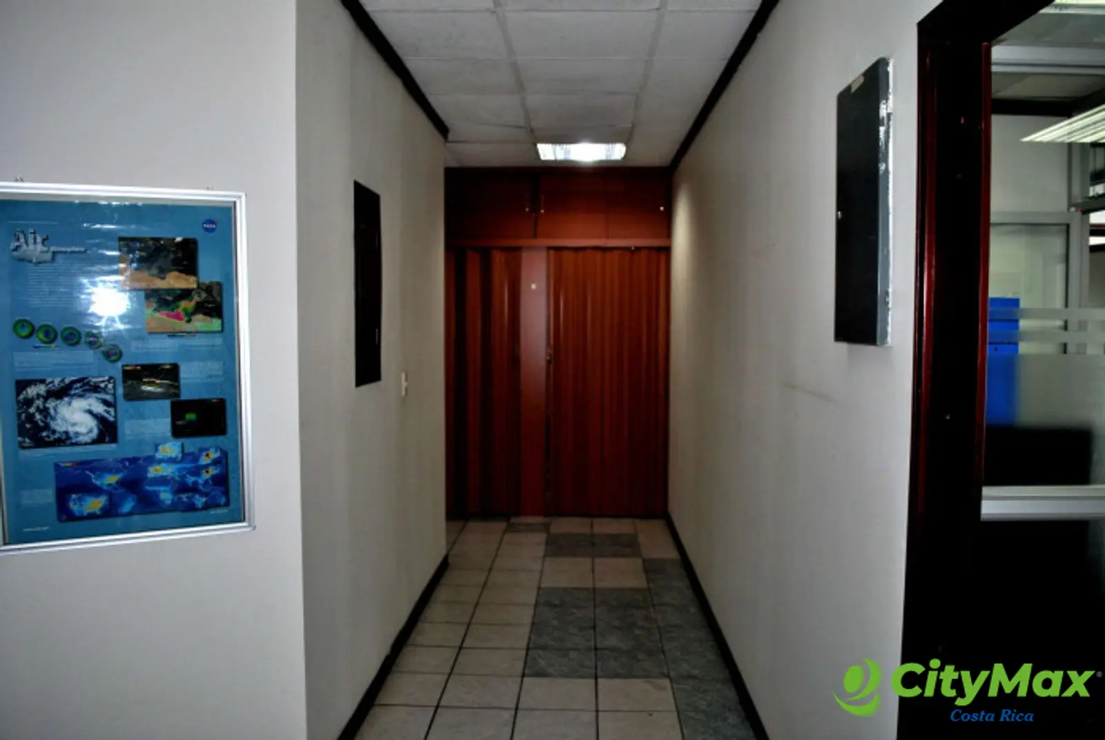 Oficina en La Uruca Ideal para Inversión o Empresa - foto 2