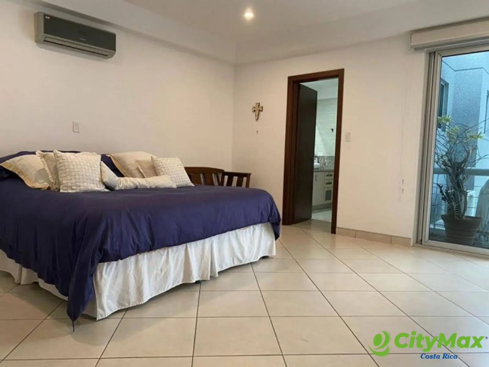 Rento lujosa casa Amueblada en Condominio en Escazú - foto 8