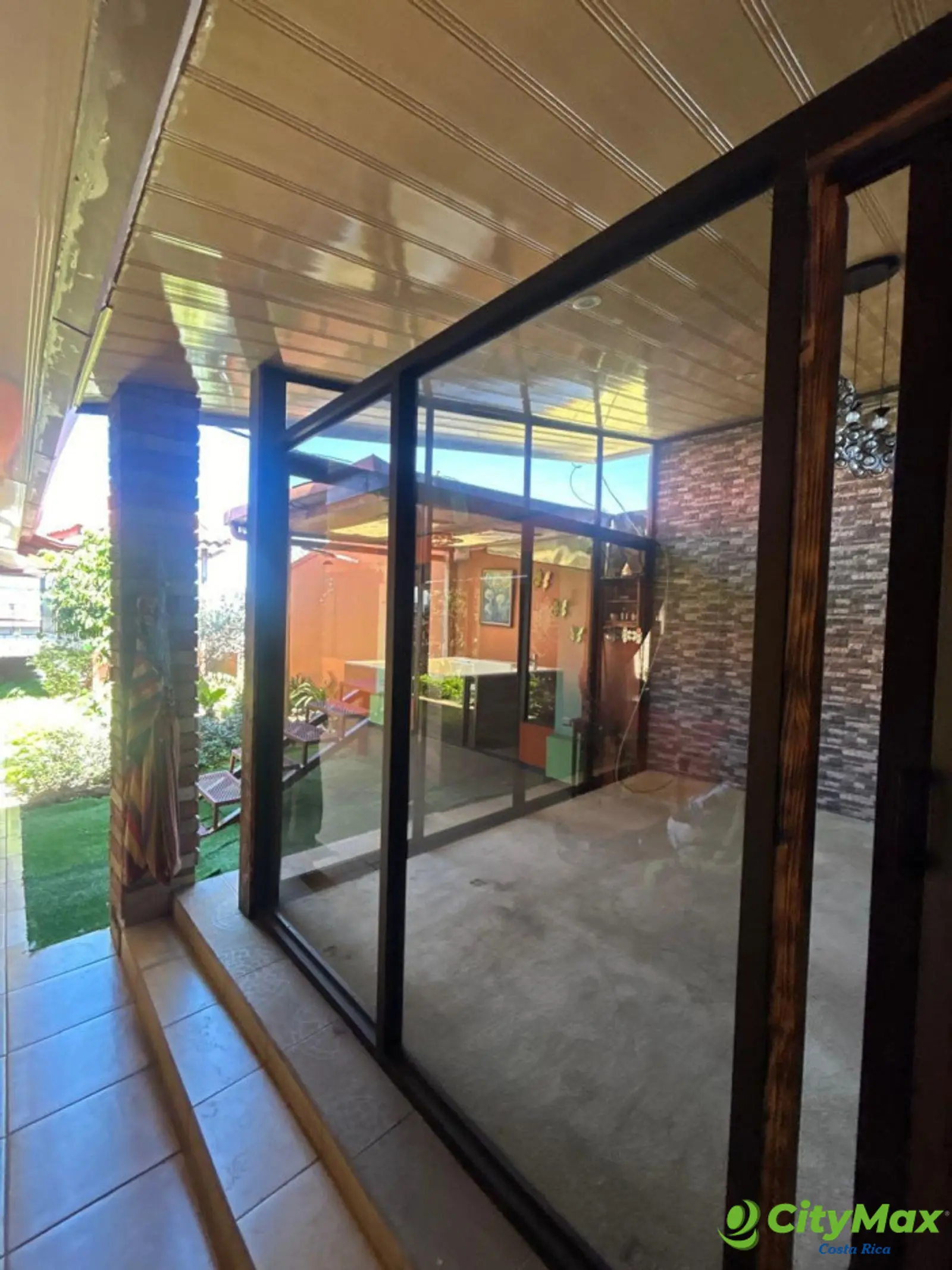 Venta de hermosa casa en Heredia Mercedes Norte  - foto 6