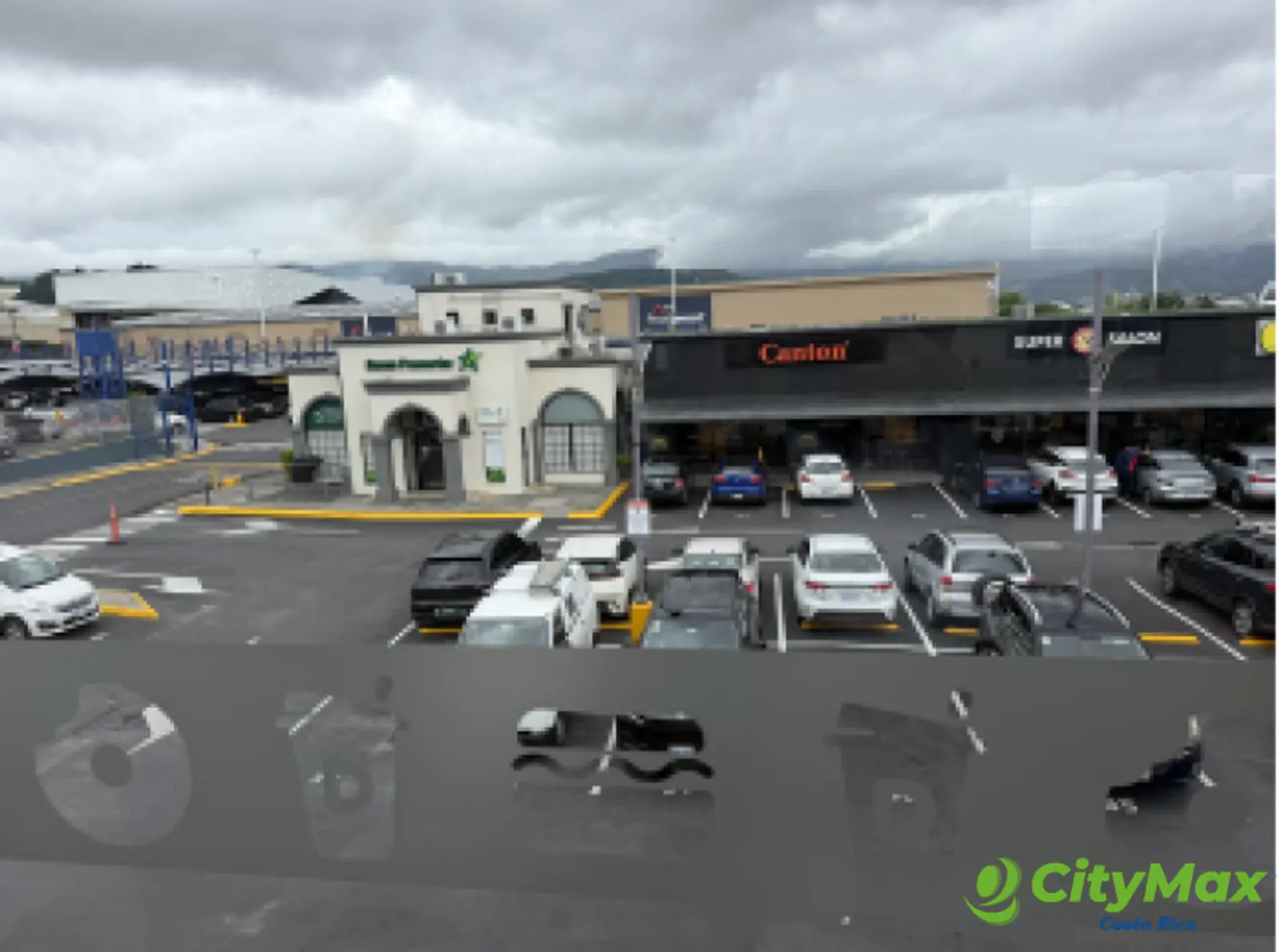 Local comercial en Renta en Plaza Luko, Zapote San José - foto 4