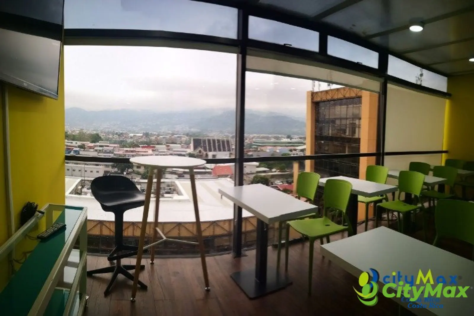 Oficina amueblada en alquiler en La Sabana San José CR - foto 7