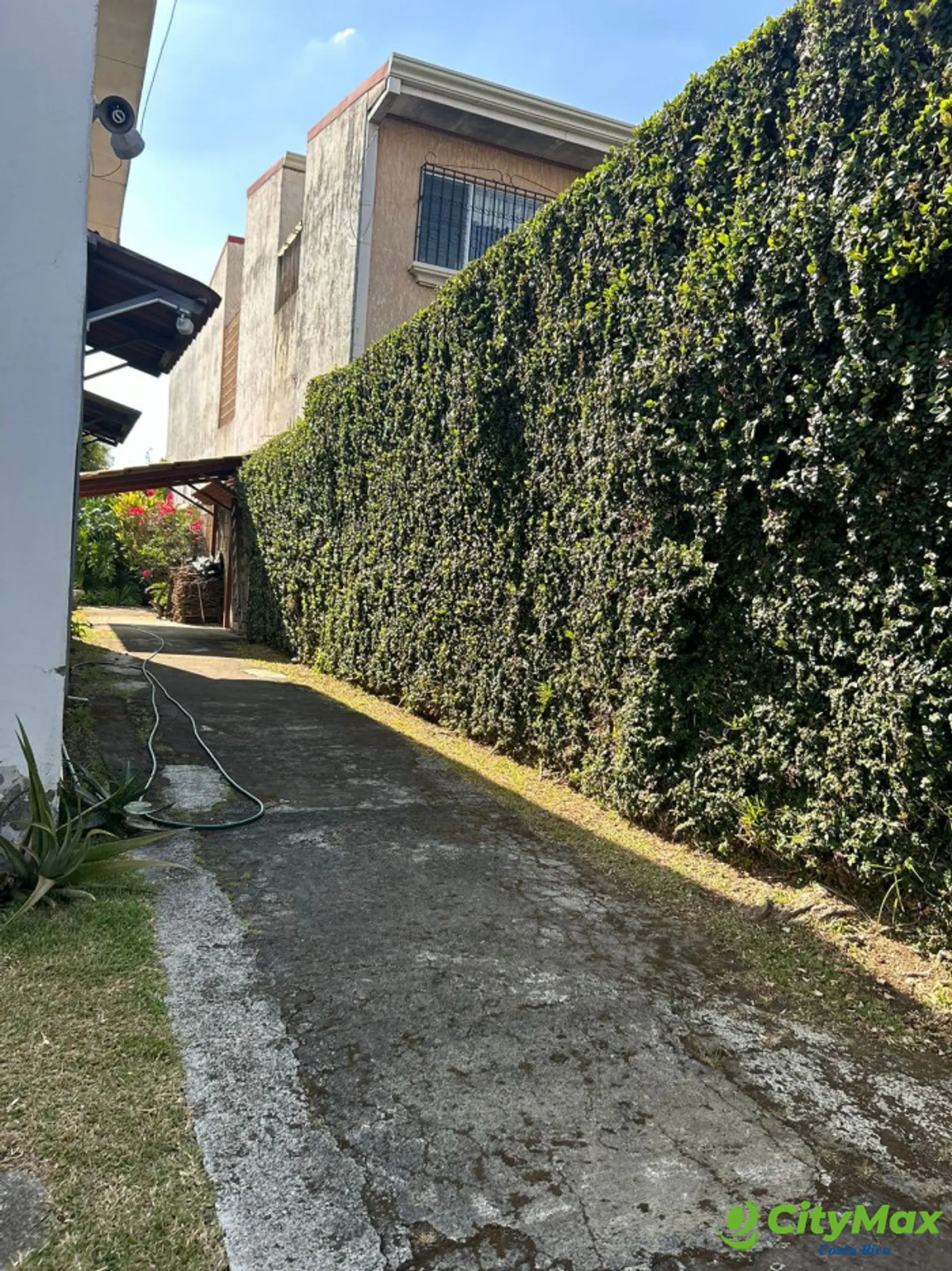En venta y en Alquiler  hermosa casa en Heredia  - foto 2