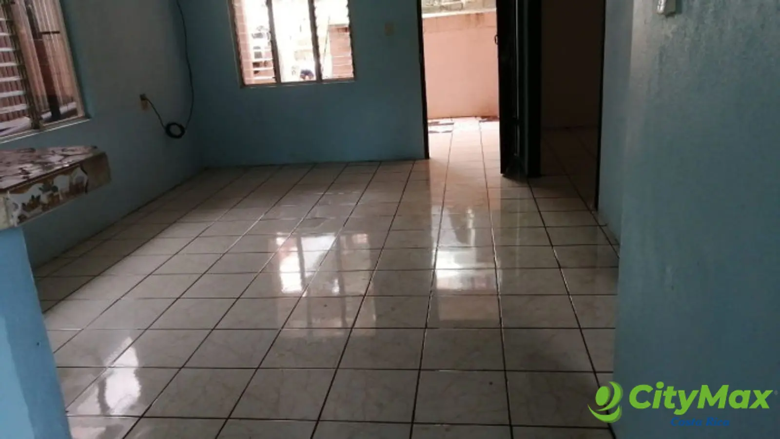 En Venta propiedad con 2 casas, 1 apartamento y 1 local - foto 3