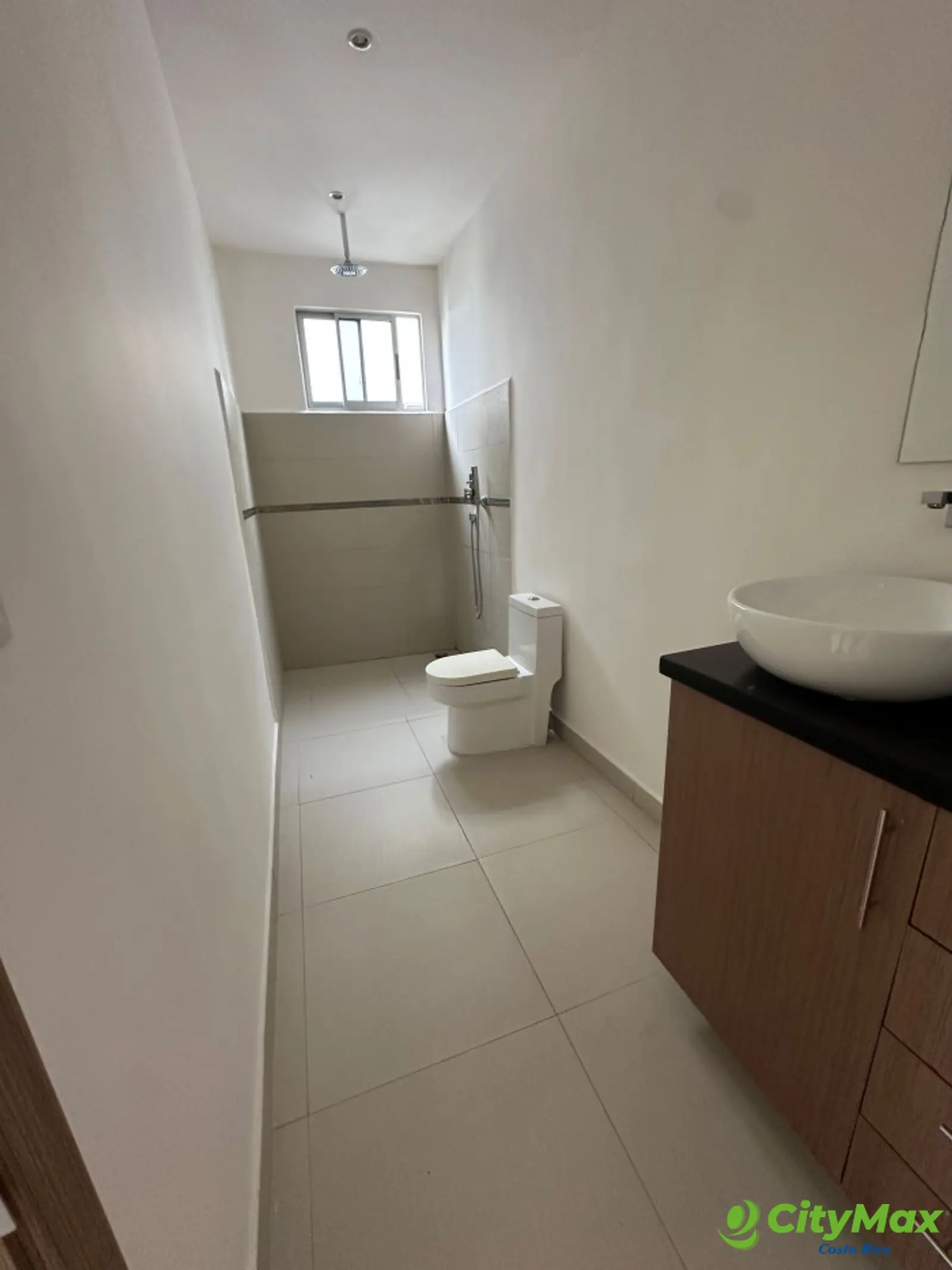 Apartamento en venta en Santa Ana en condominio - foto 7