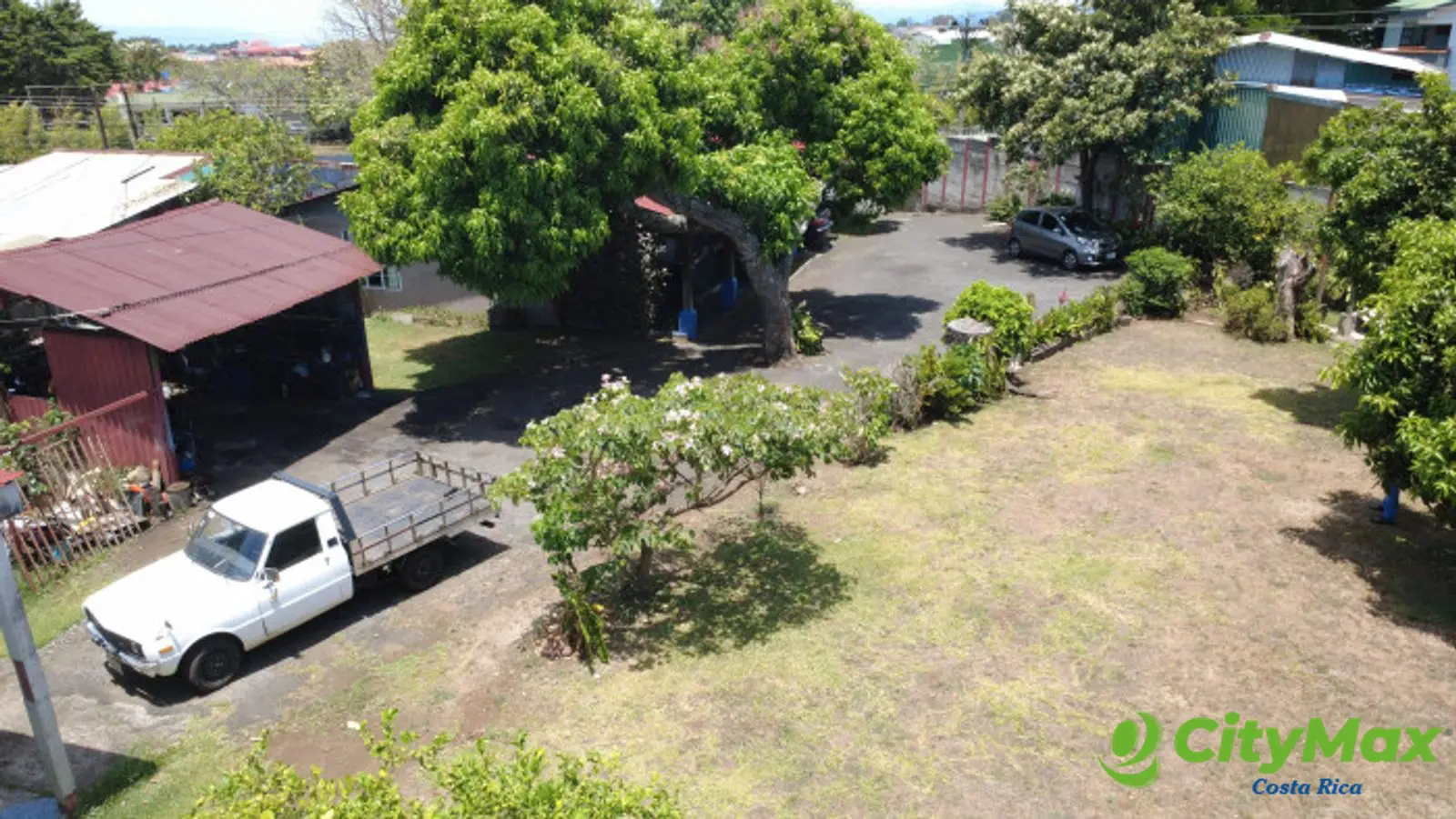 En Venta Amplia Casa En Santa Lucia De Heredia - Toma Aerea