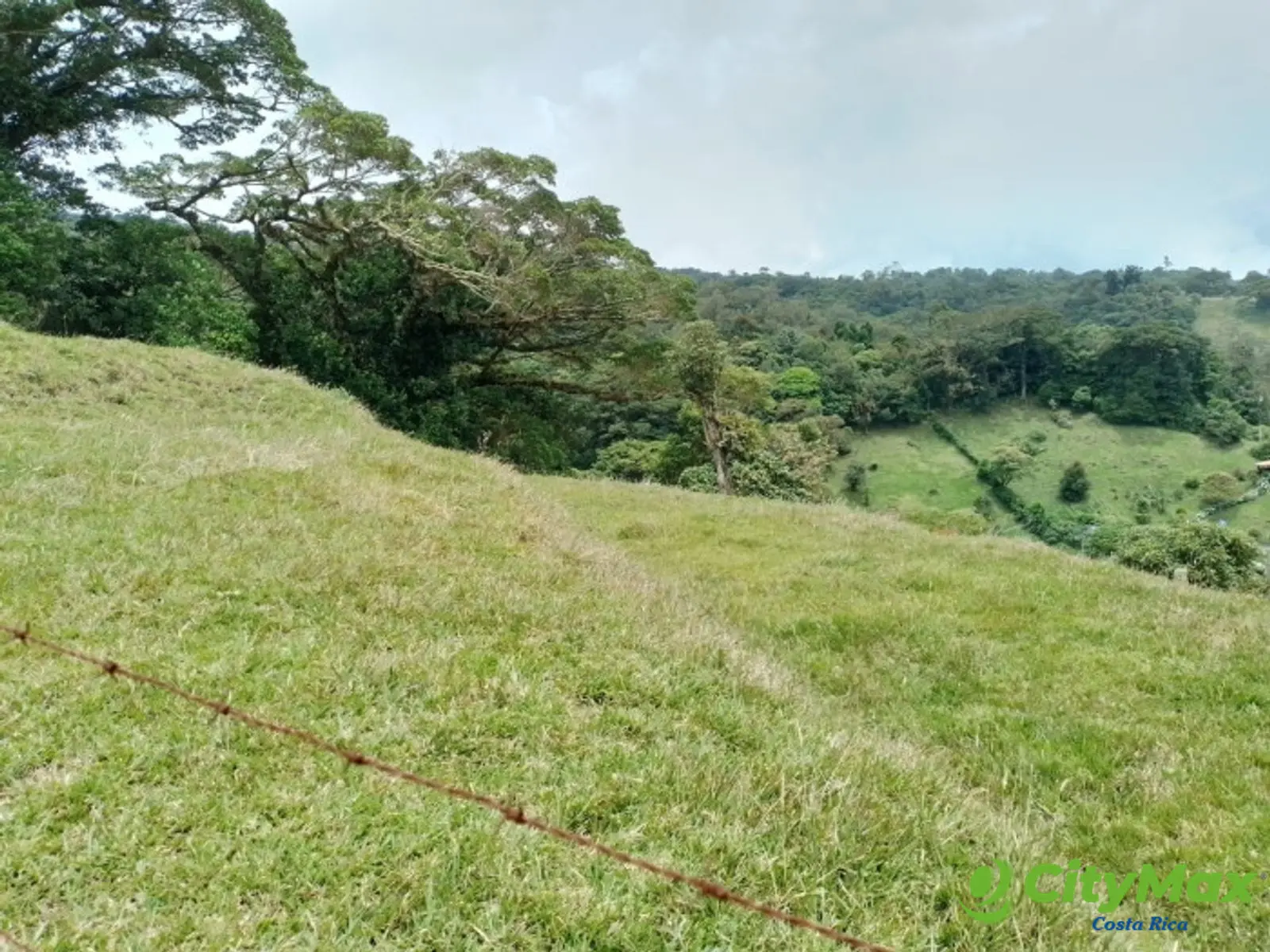 Se vende finca en Varablanca, Heredia - foto 4