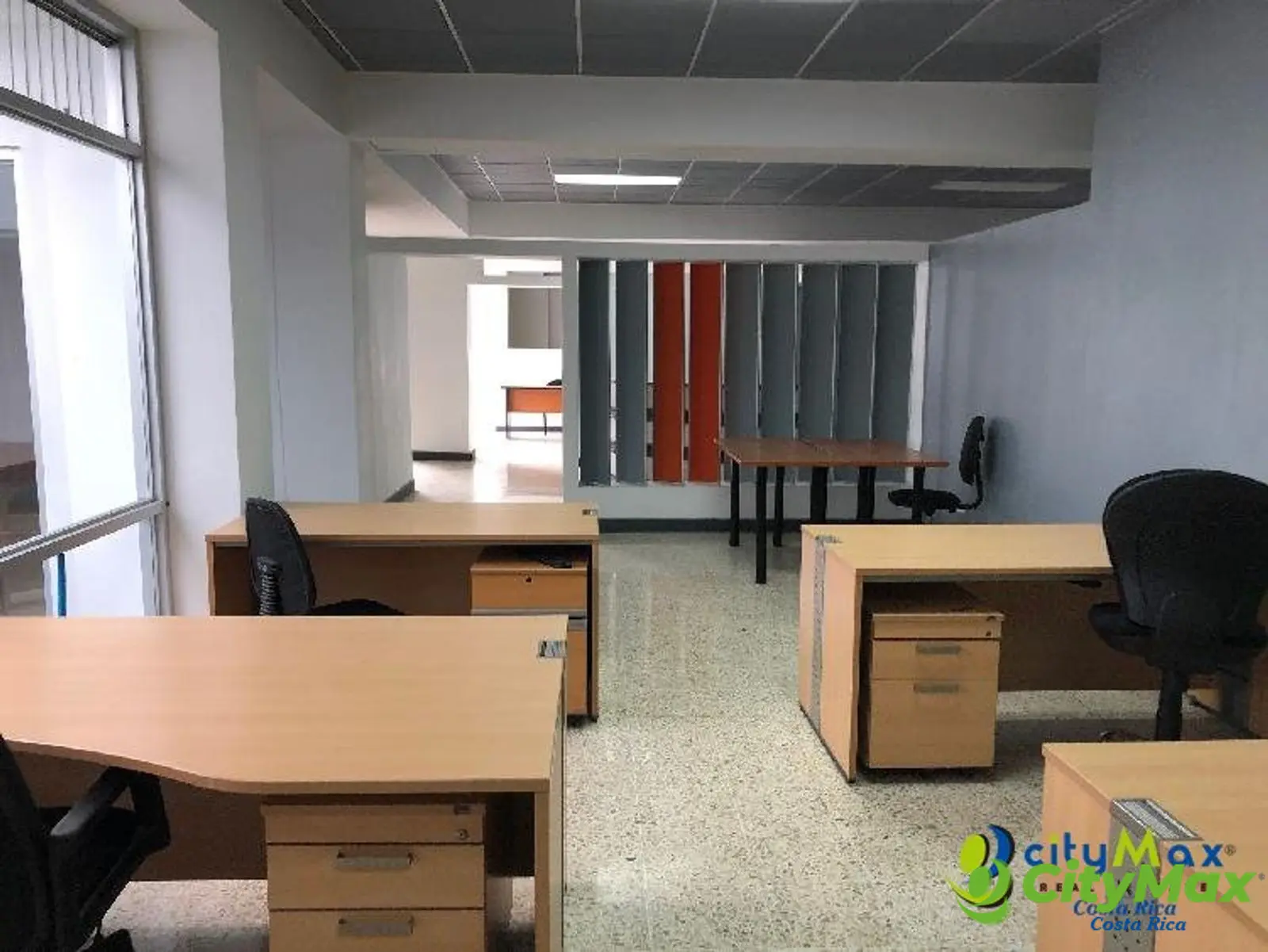 Alquiler de Oficina cercana Centro Comercial El Pueblo - foto 2