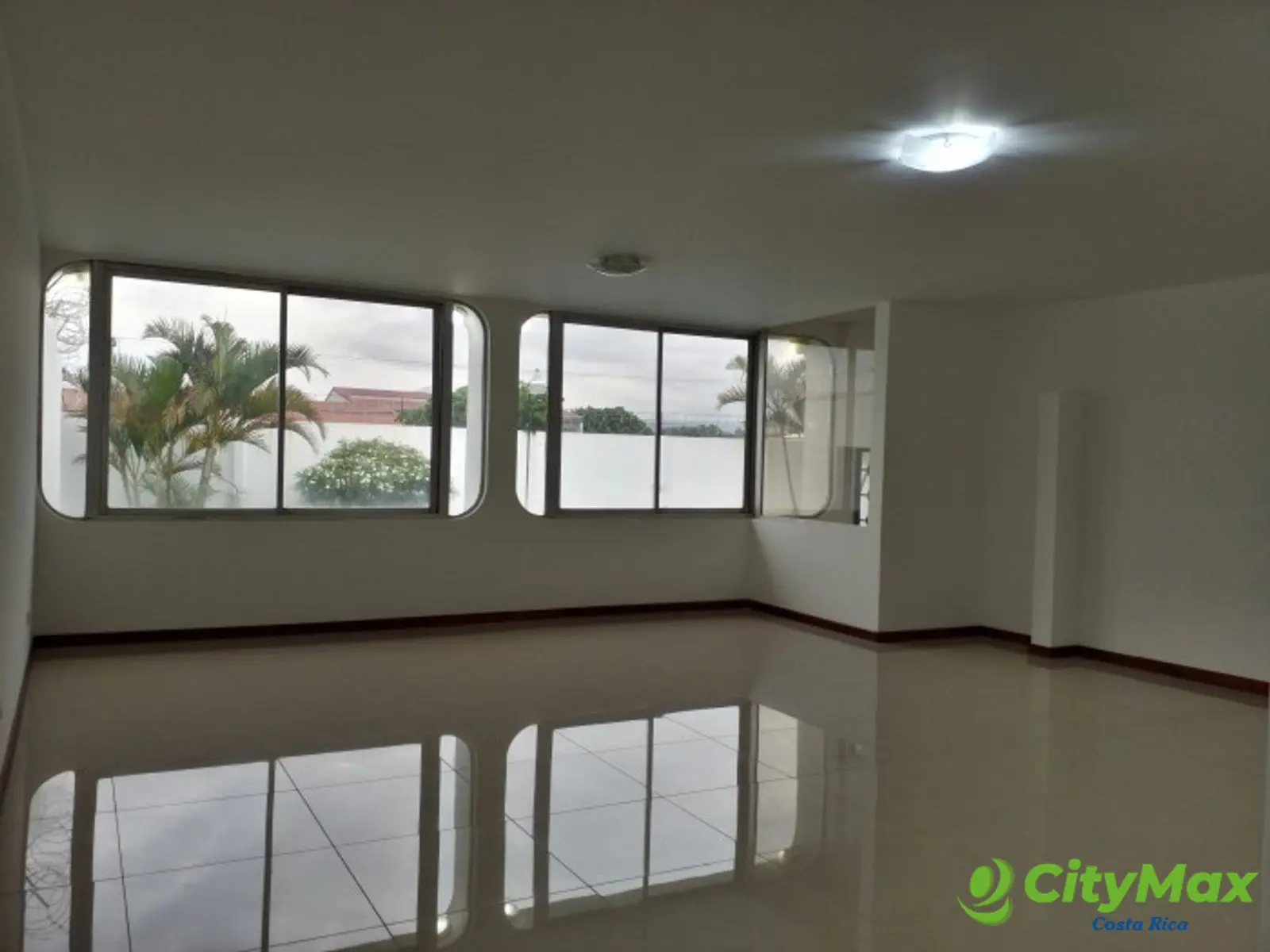 Casa en venta en Rohrmoser San José CR con piscina - foto 5
