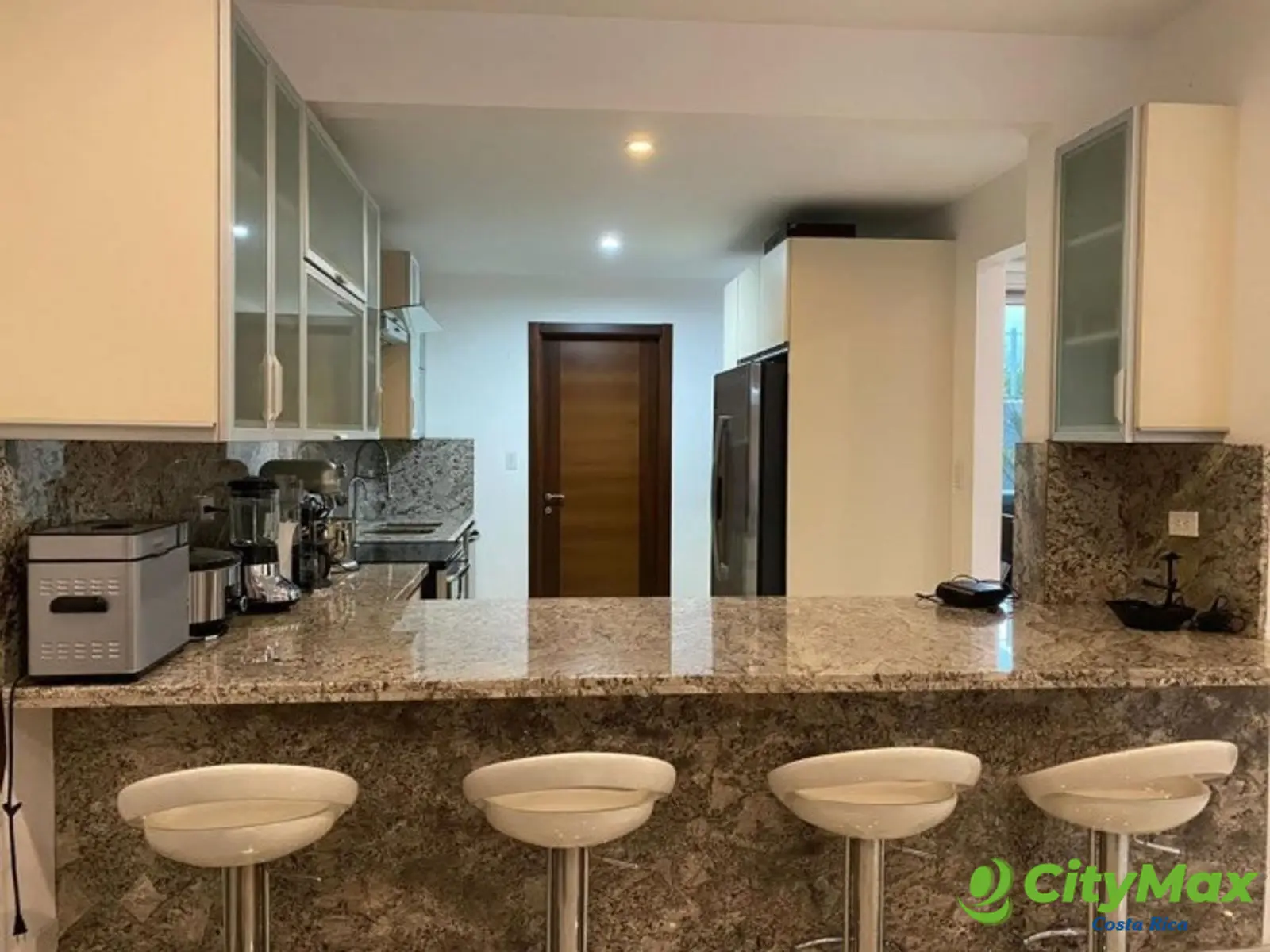 Rento lujosa casa Amueblada en Condominio en Escazú - foto 7