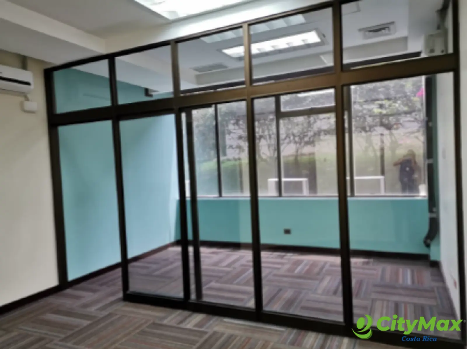 Oficinas en Alquiler con 1,056 m² en Barreal Heredia - foto 13