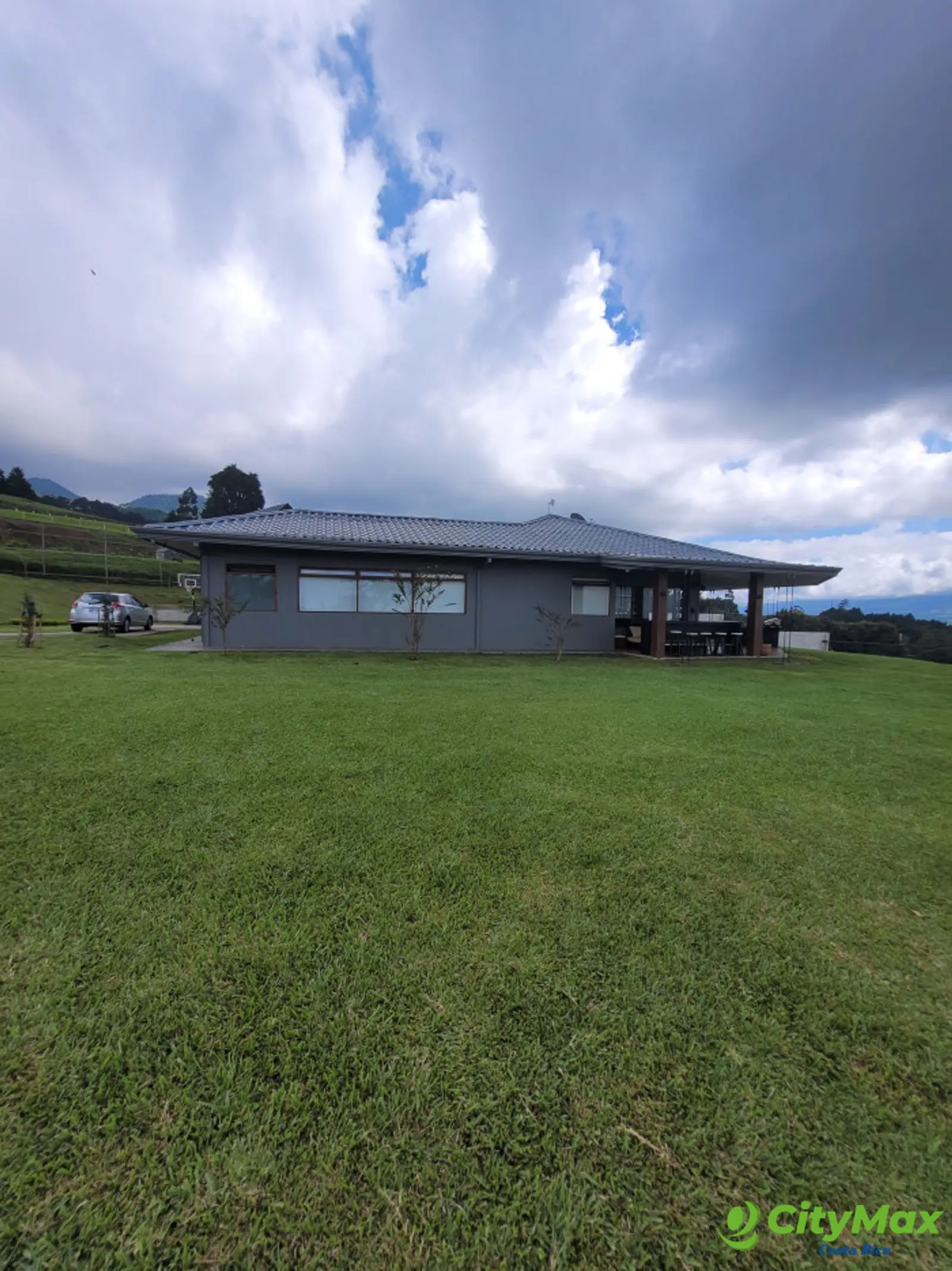 ESPECTACULAR CASA EN RENTA EN SAN ISIDRO DE HEREDIA CR - foto 3