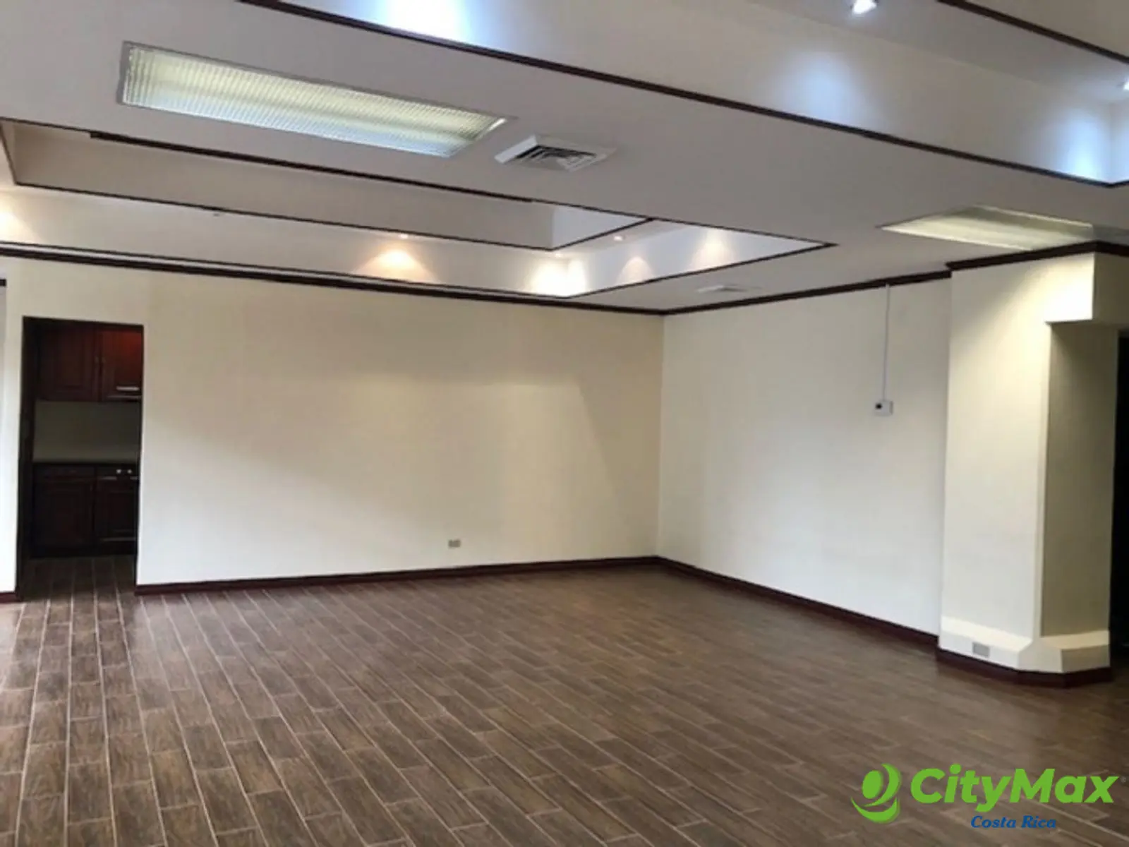 En alquile Cómoda oficina Edificio Sabana Sur San José - foto 2