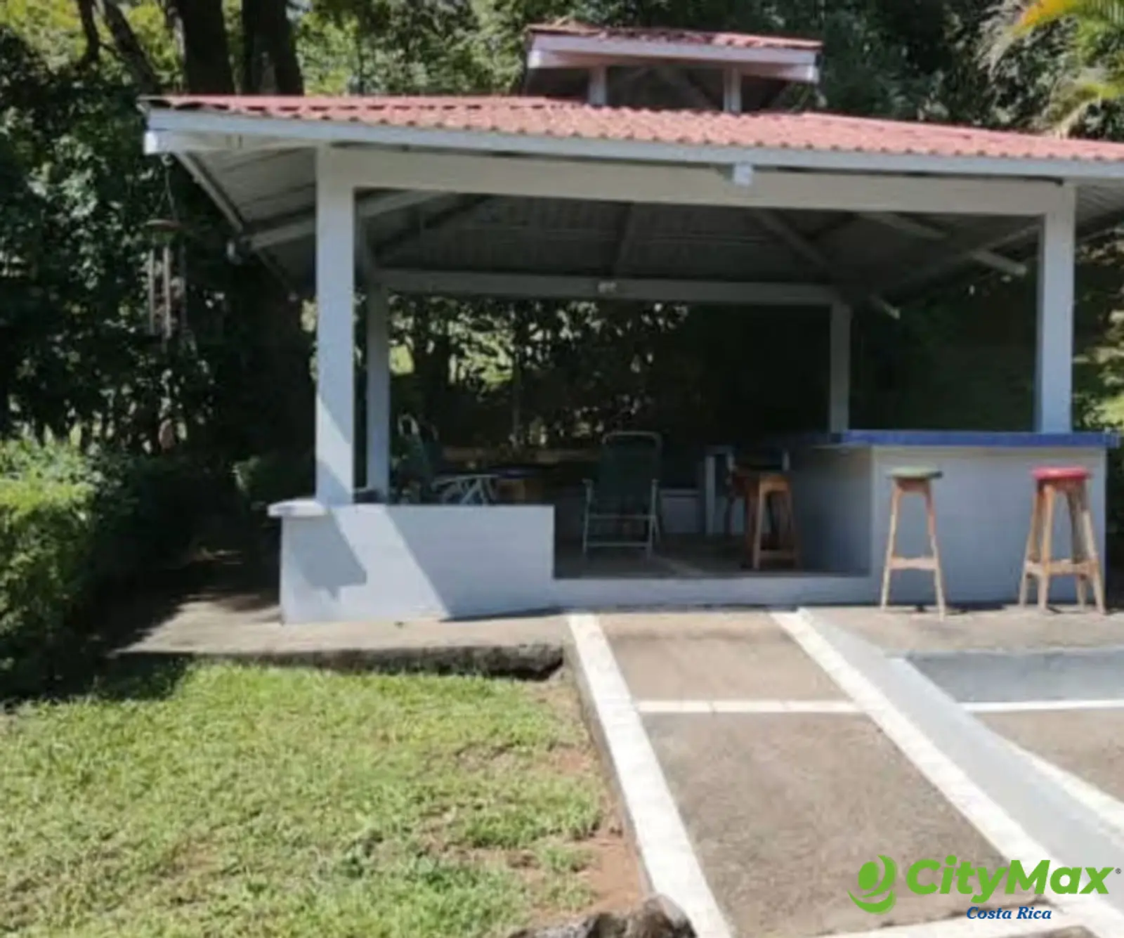En venta amplia y hermosa quinta con casa en Turrubares - foto 8