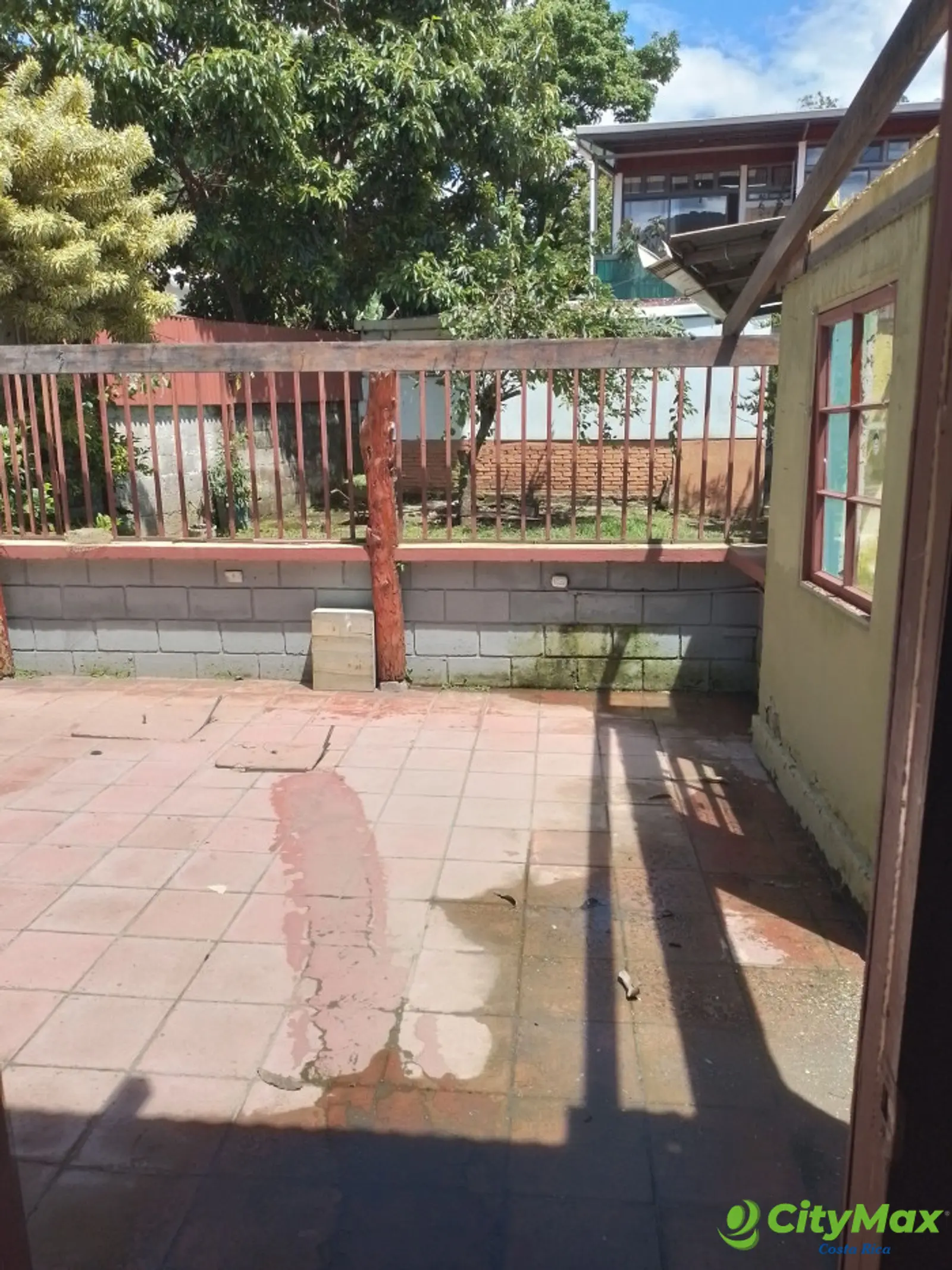 Venta de casa con uso de suelo mixto Cartago La Union  - foto 7