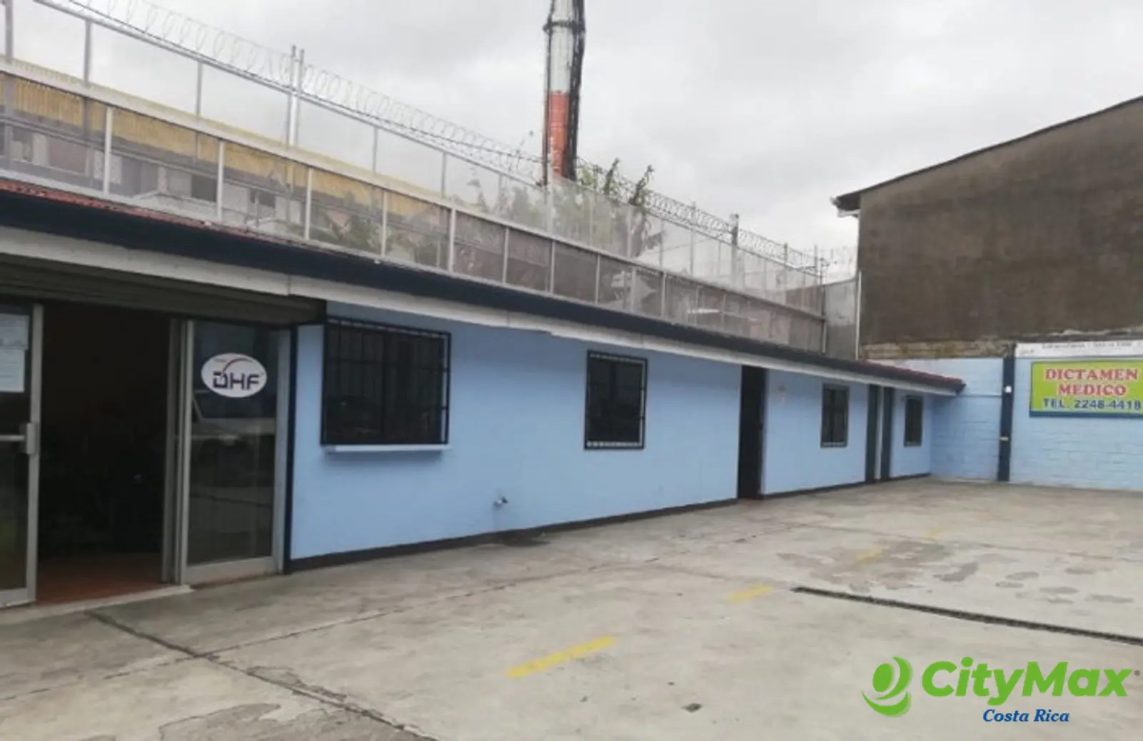 Amplio Local Comercial en Venta en la Uruca. - foto 2