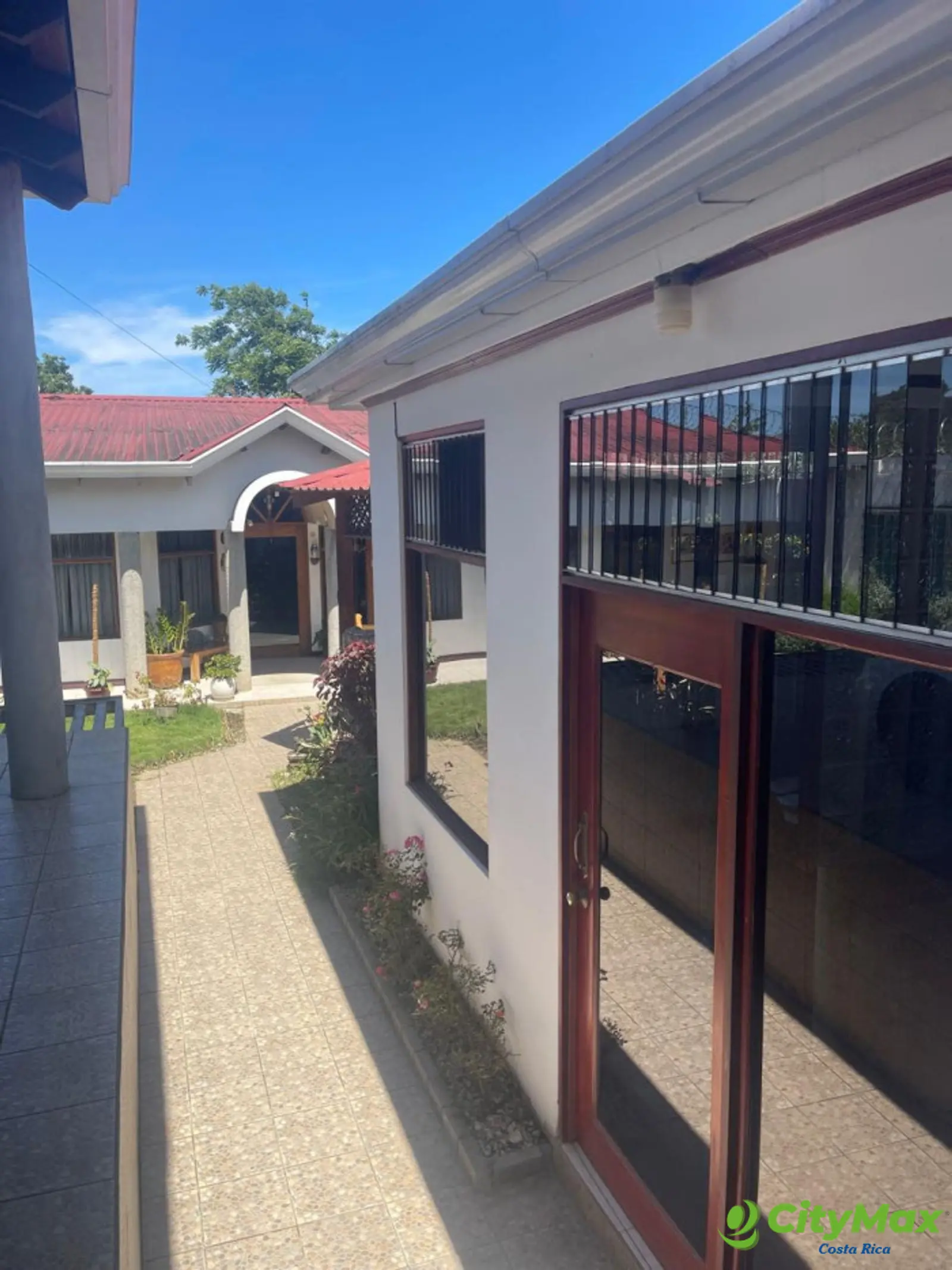En venta hermosa casa en Santo Domingo de Heredia - foto 3