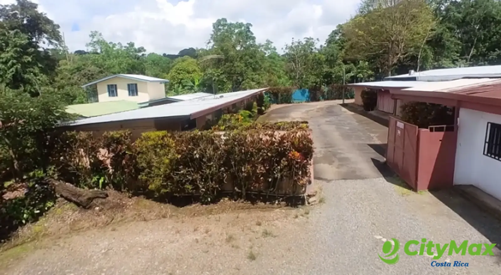 Terreno con Hotel en Perez Zeledón cerca Quebrada Honda - foto 4