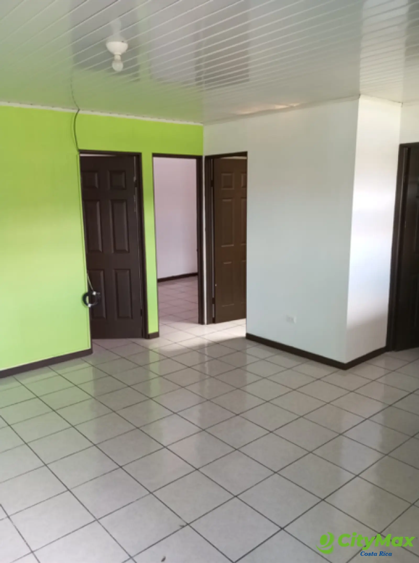 Edificio Comercial En Venta, San Pablo de Heredia - apartamento