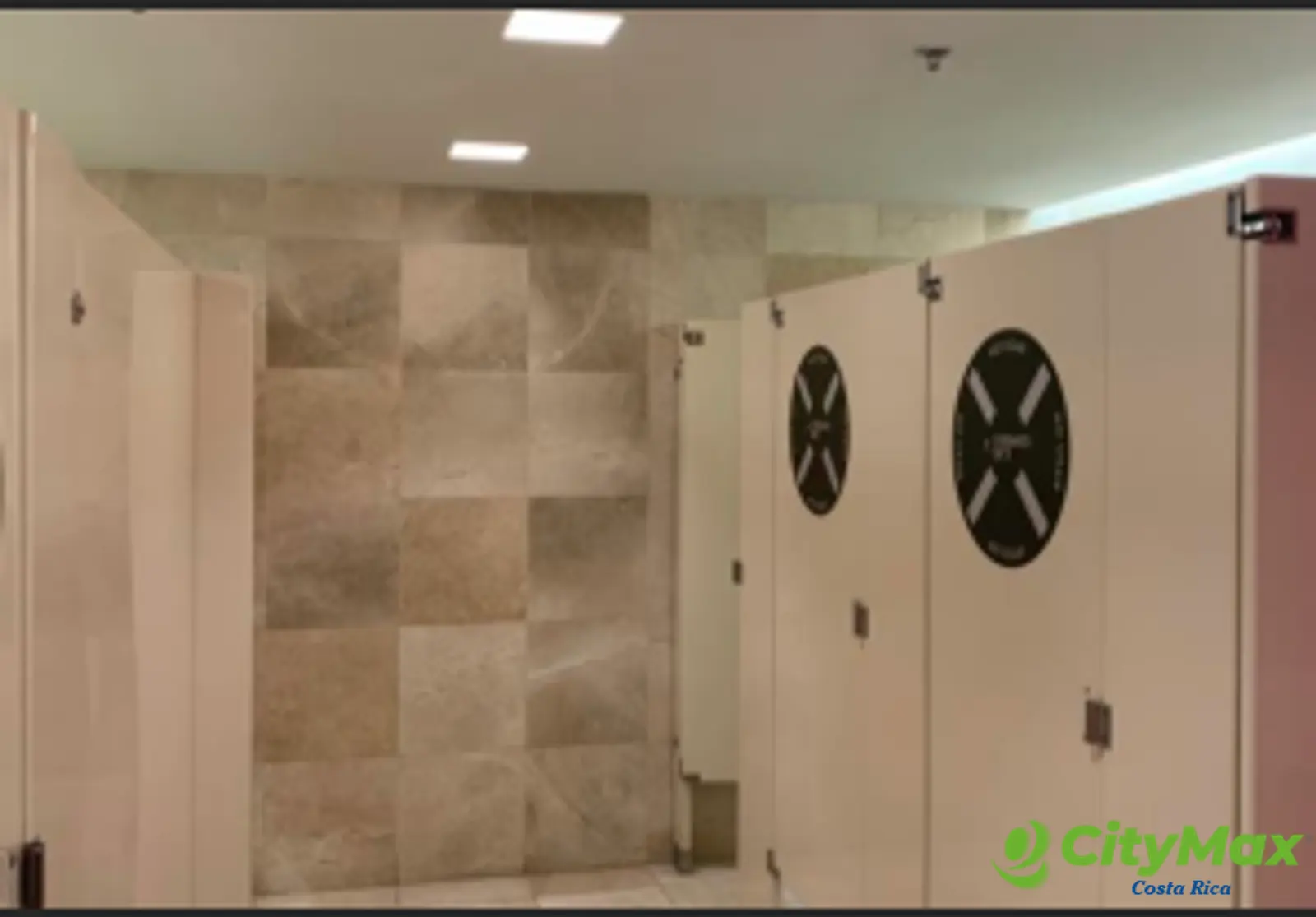 Oficina en Alquiler de 251 m² en Oficentro en Escazú - foto 4