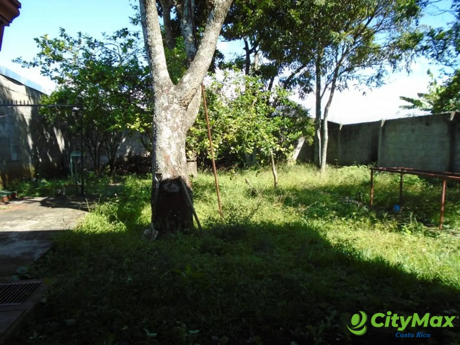 Casa en Venta en Alajuela Centro con Amplio Jardín - foto 24