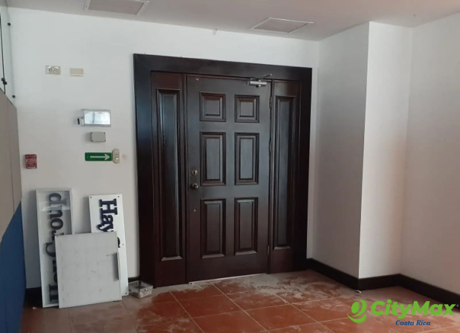 En Alquiler Oficina Comercial de 115.87 m2 en San José  - foto 3