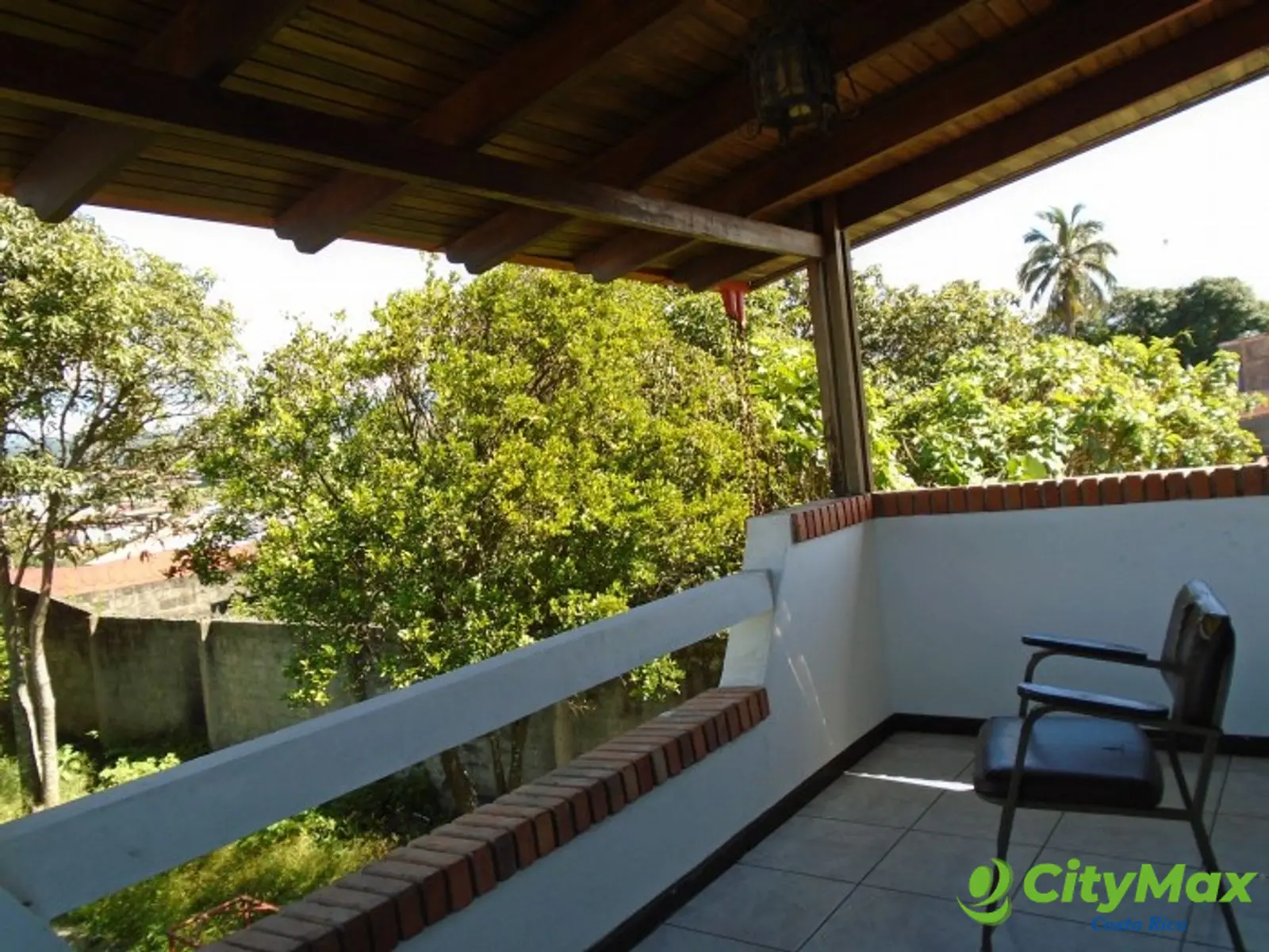 Casa en Venta en Alajuela Centro con Amplio Jardín - foto 12