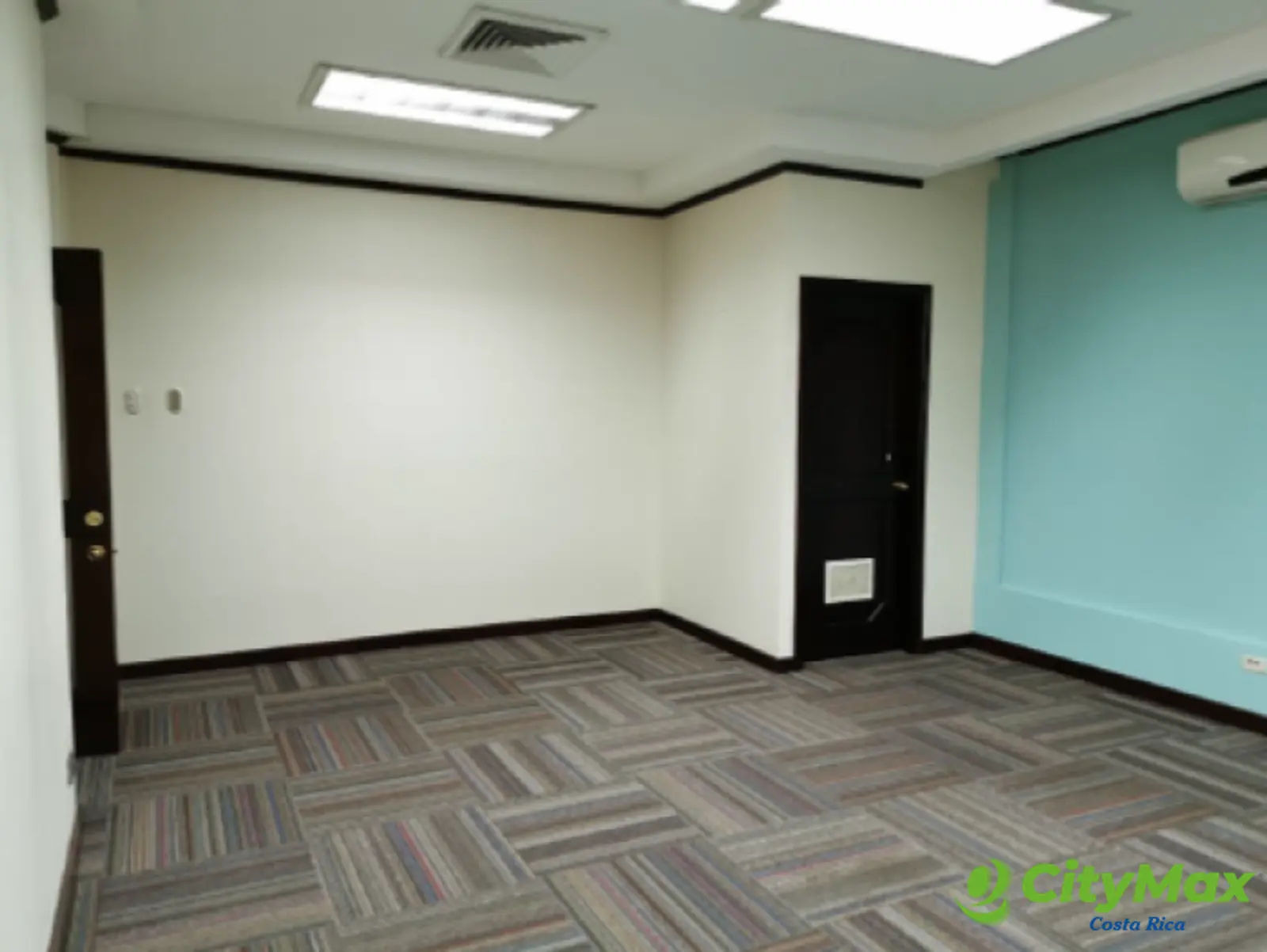 Oficinas en Alquiler con 1,056 m² en Barreal Heredia - foto 9
