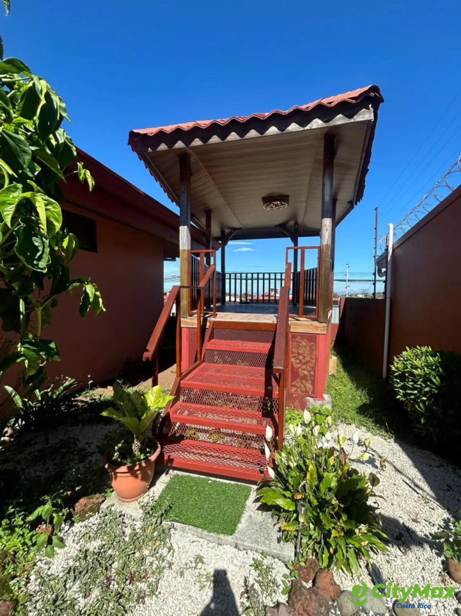 Venta de hermosa casa en Heredia Mercedes Norte  - foto 18