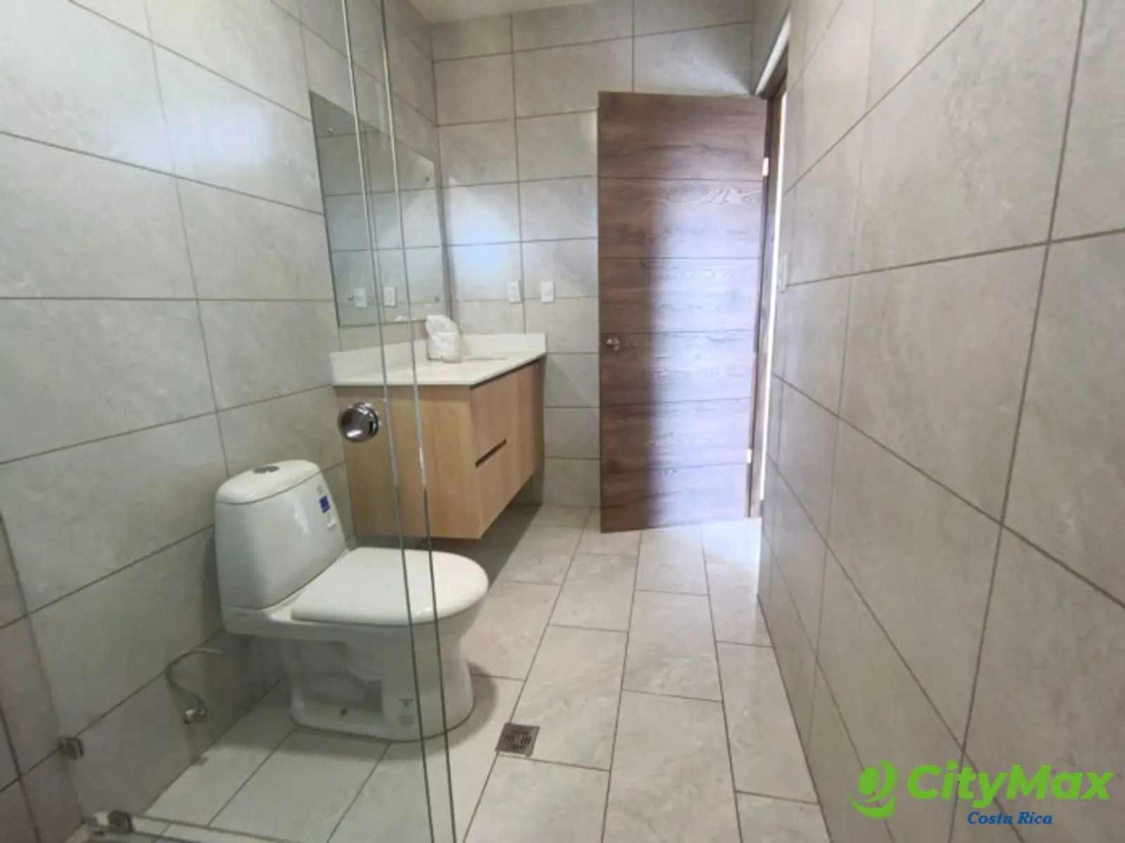 Alquiler de amplia y centrica casa en Escazú, San José - foto 21