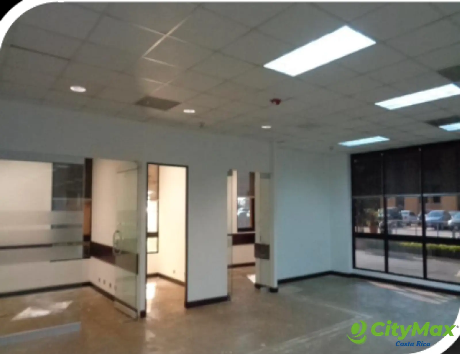 Renta  1,029 m² de Oficina en Oficentro en Santa Ana CR - foto 2